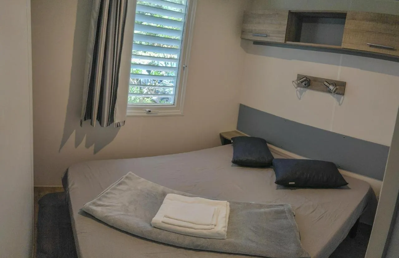 Mobile Homes Pine Sea Banjole Kemping
